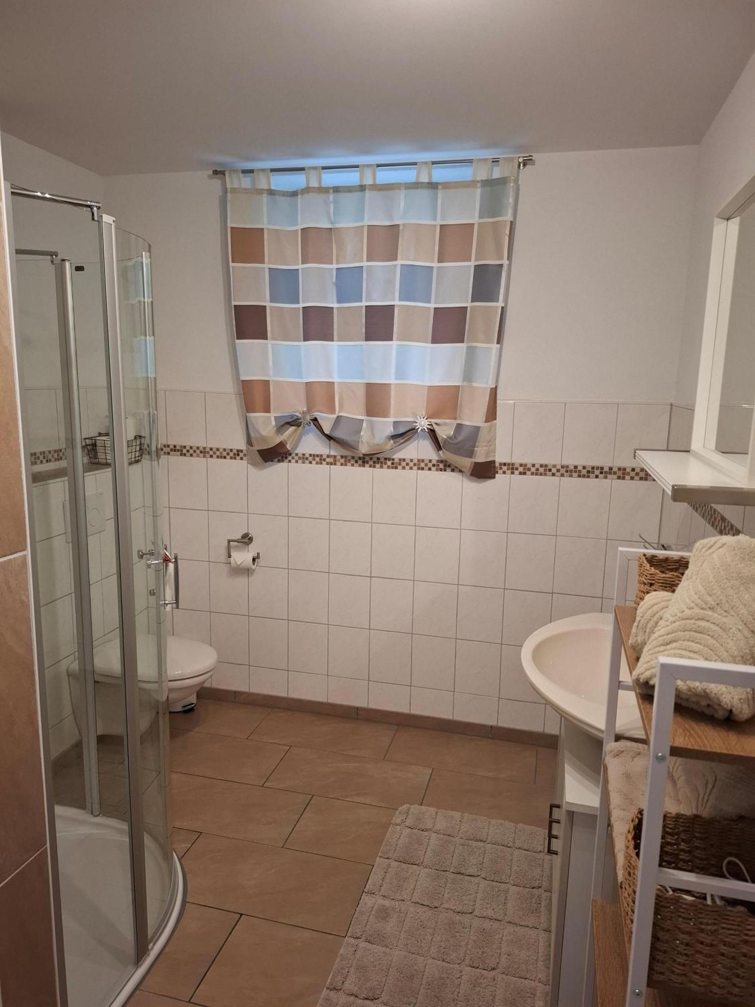 Ferienwohnung Am Blumenberg Бад Мергентхайм Екстериор снимка