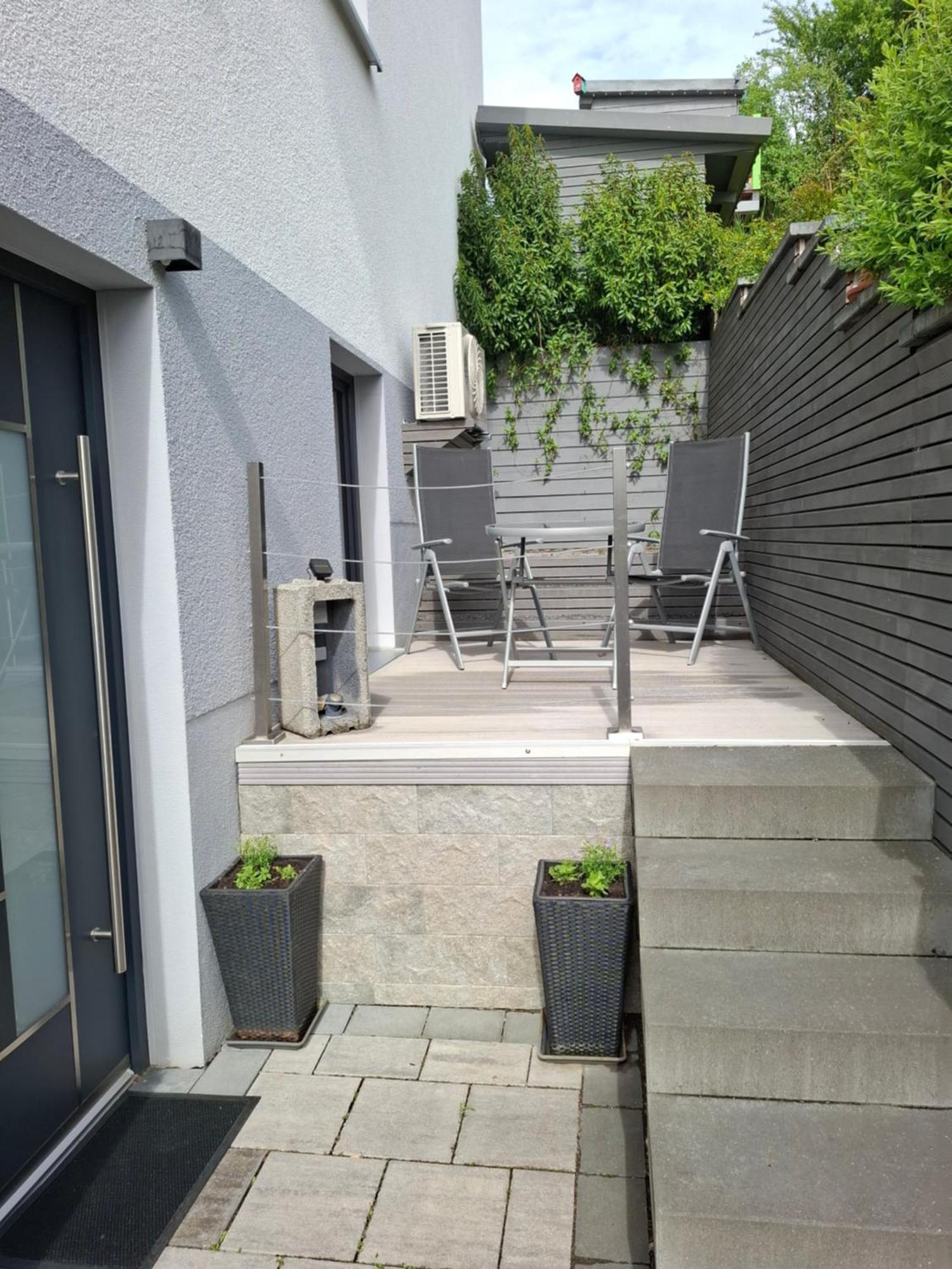 Ferienwohnung Am Blumenberg Бад Мергентхайм Екстериор снимка