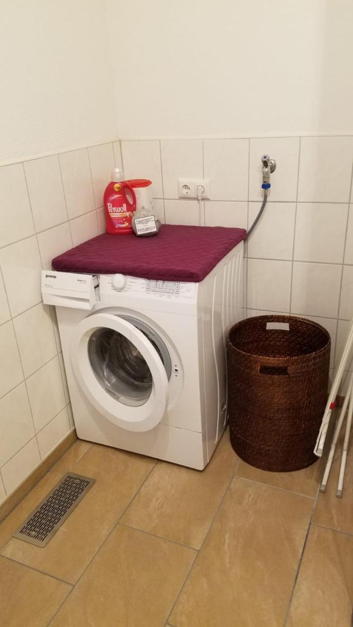 Ferienwohnung Am Blumenberg Бад Мергентхайм Екстериор снимка